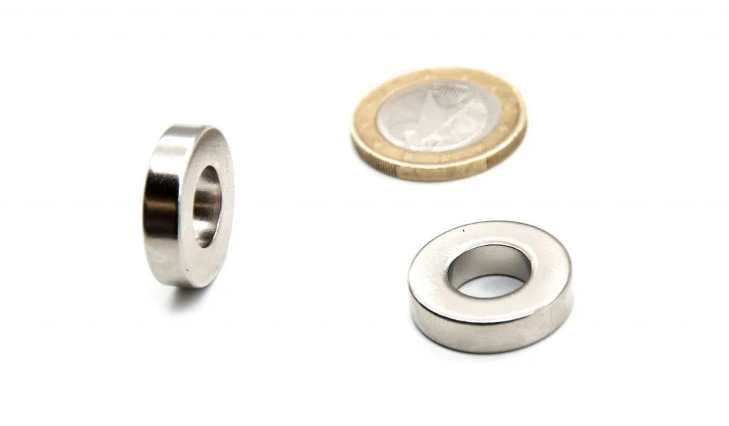 The advantage of neodymium magnets is their strong magnetic adhesion capacity